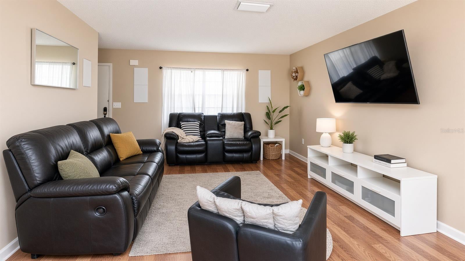 5392 Mariner Blvd, Spring Hill, FL 34609 photo