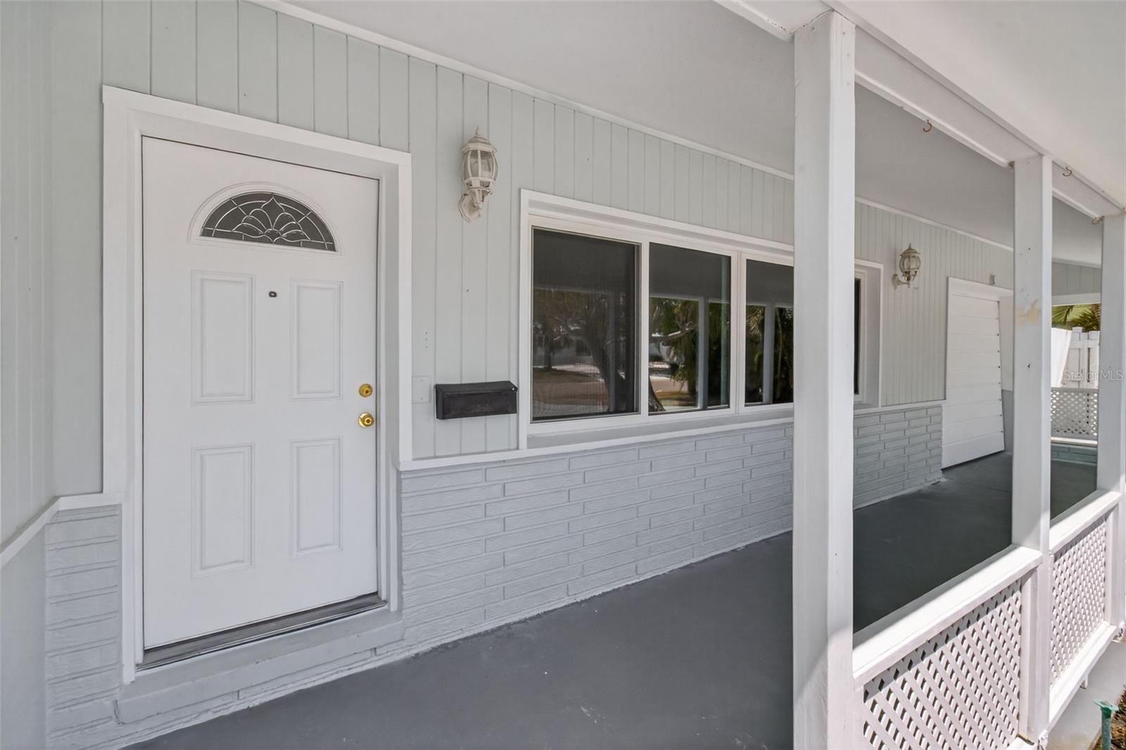 7919 Causeway Blvd, Saint Petersburg, FL 33707 photo