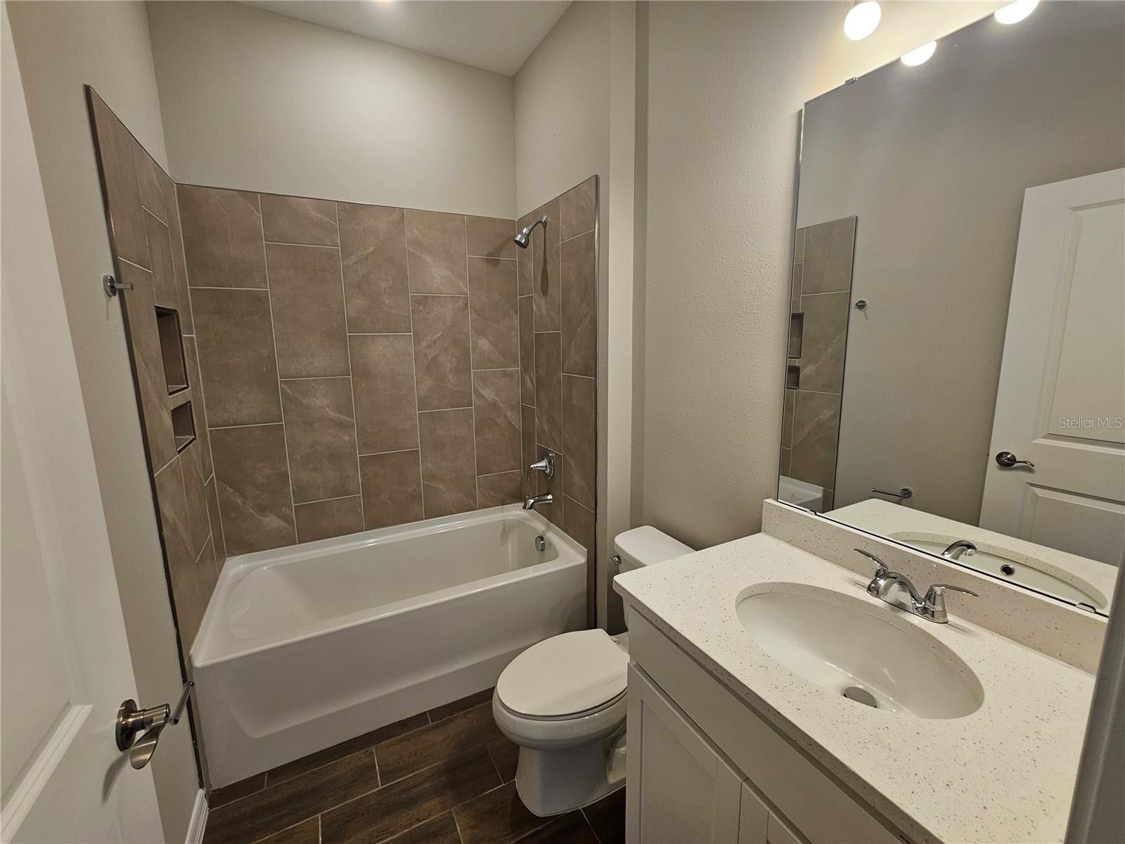 1247 Honeycomb Pl, Seffner, FL 33584 photo