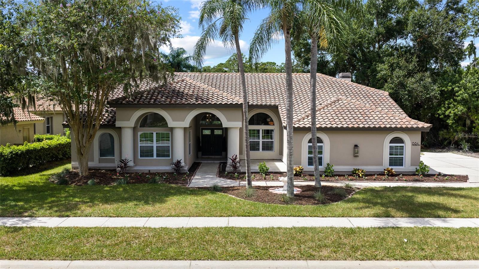1384 Forestedge Blvd, Oldsmar, FL 34677 photo