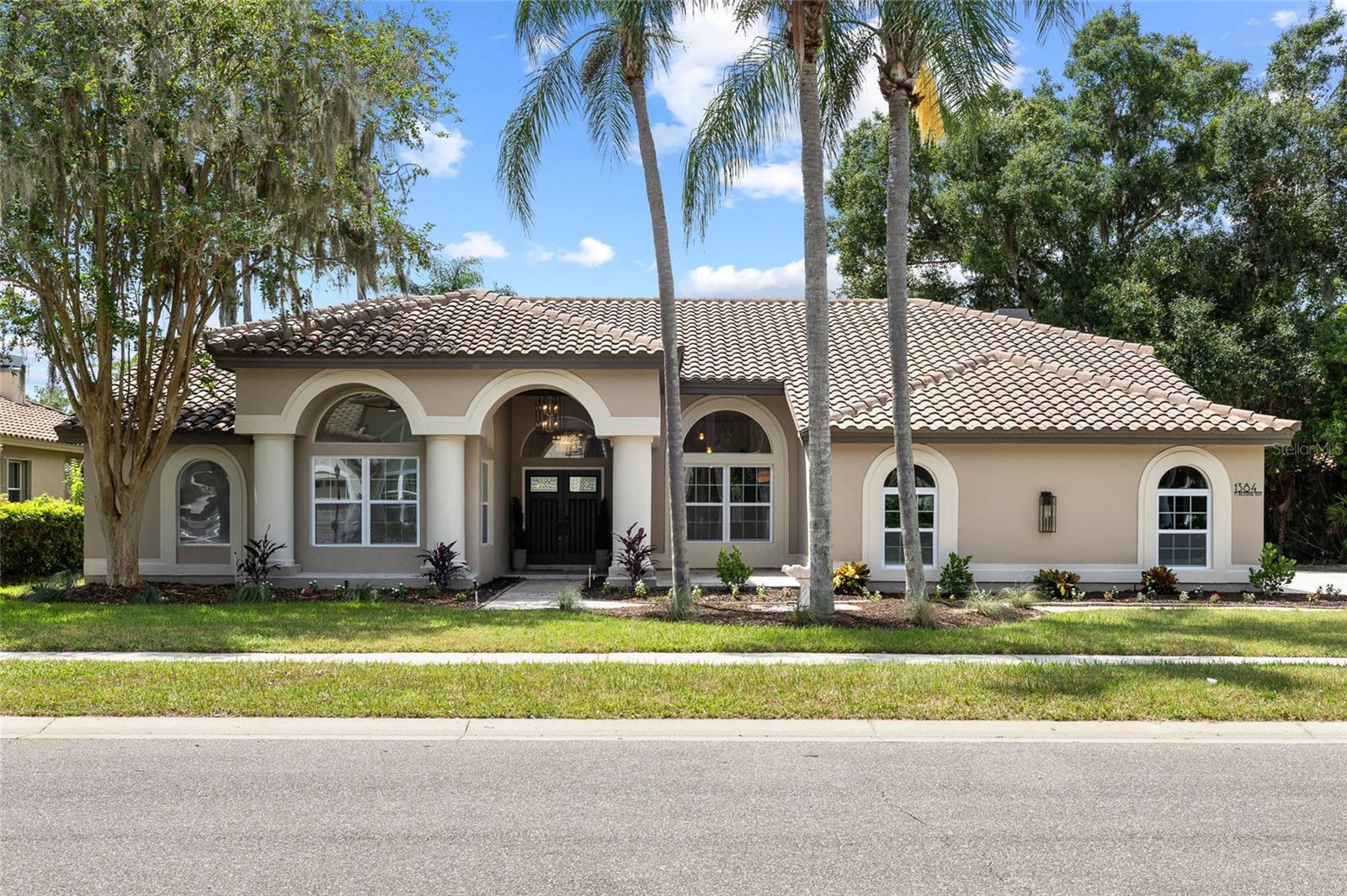 1384 Forestedge Blvd, Oldsmar, FL 34677 photo