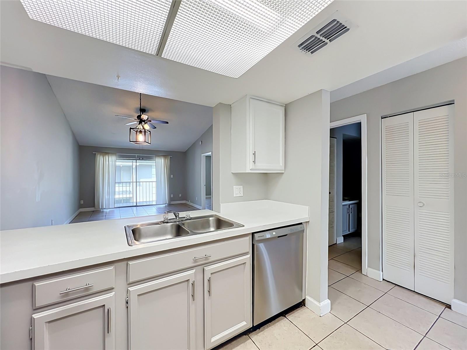 4370 White Pine Ave #2, Orlando, FL 32811 photo