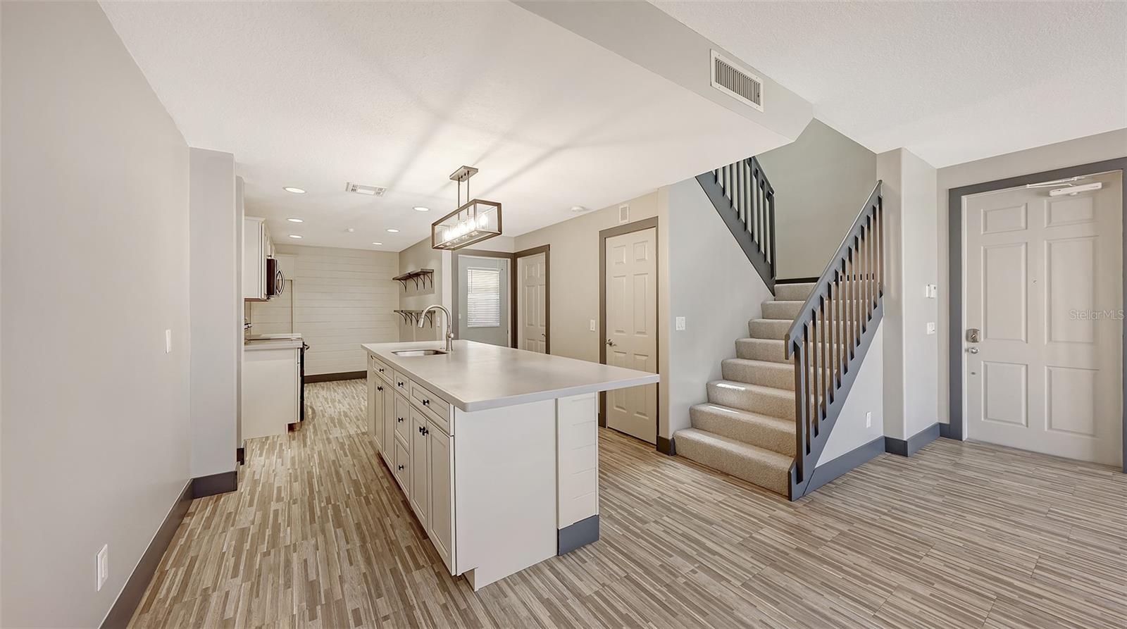 1586 Dorgali Dr, Sarasota, FL 34238 photo