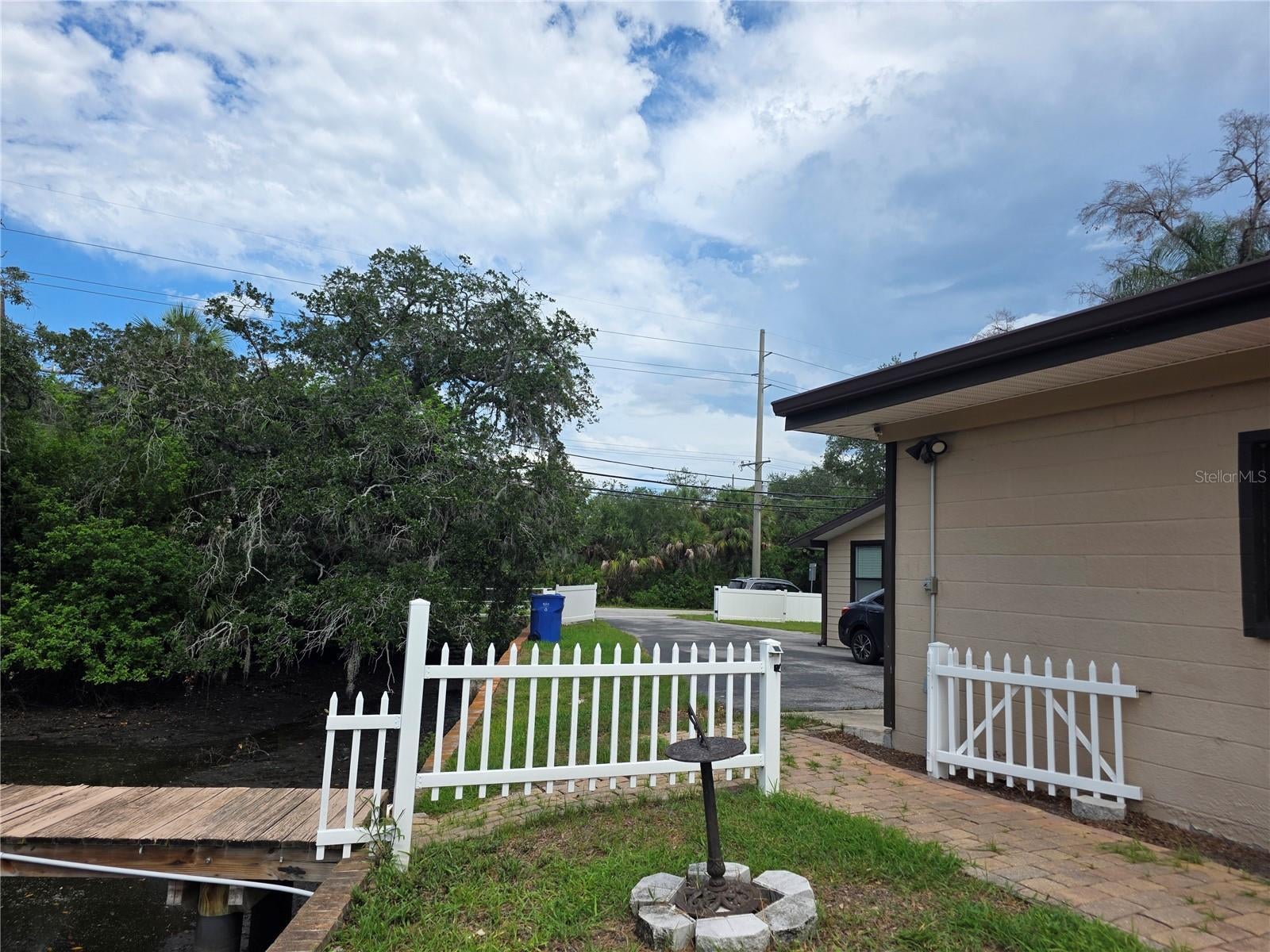 8816 Memorial Hwy, Tampa, FL 33615 photo