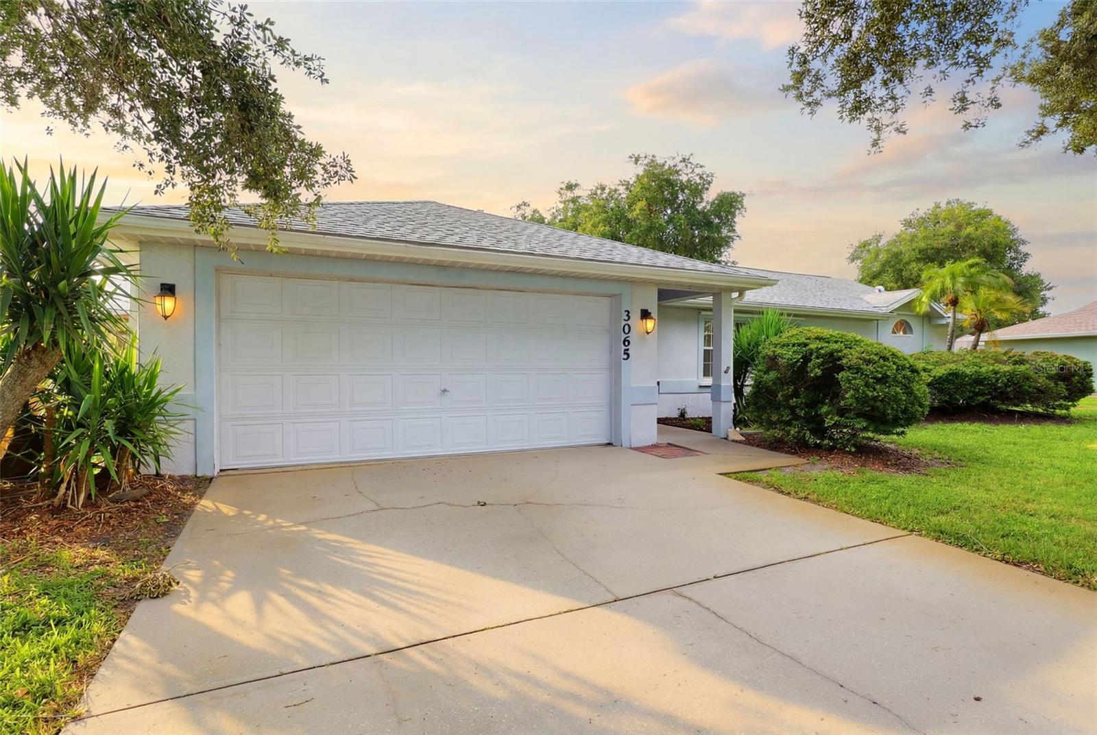 3065 Pineda Crossing Dr, Melbourne, FL 32940 photo