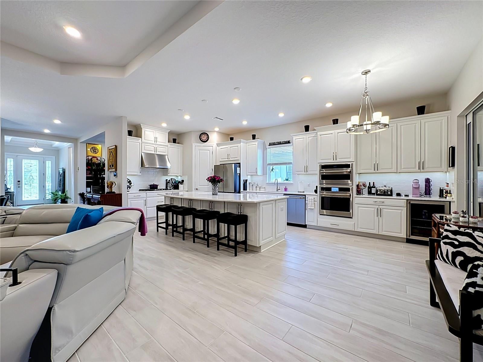 6145 Grandview Hill Ct, Bradenton, FL 34203 photo