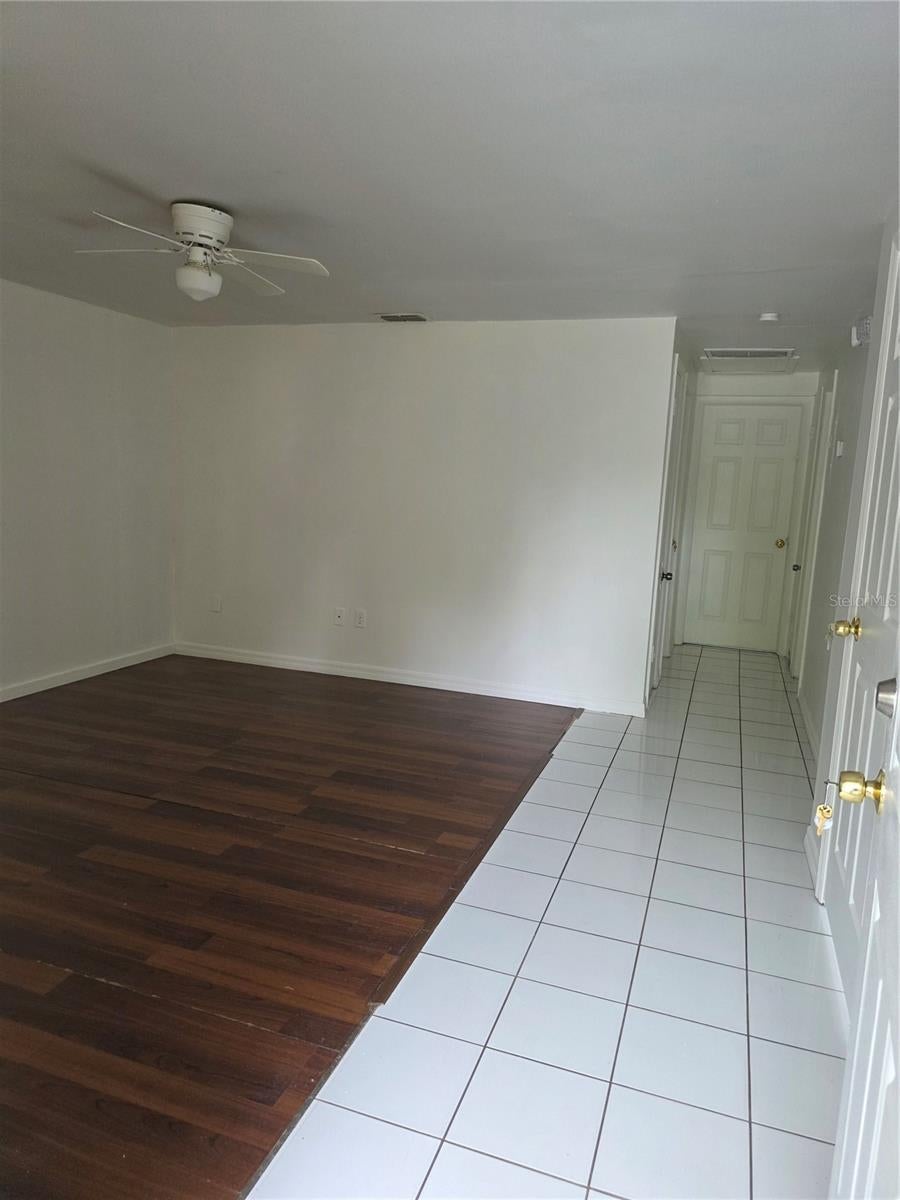 1212 E Chilkoot Ave, Tampa, FL 33612 photo