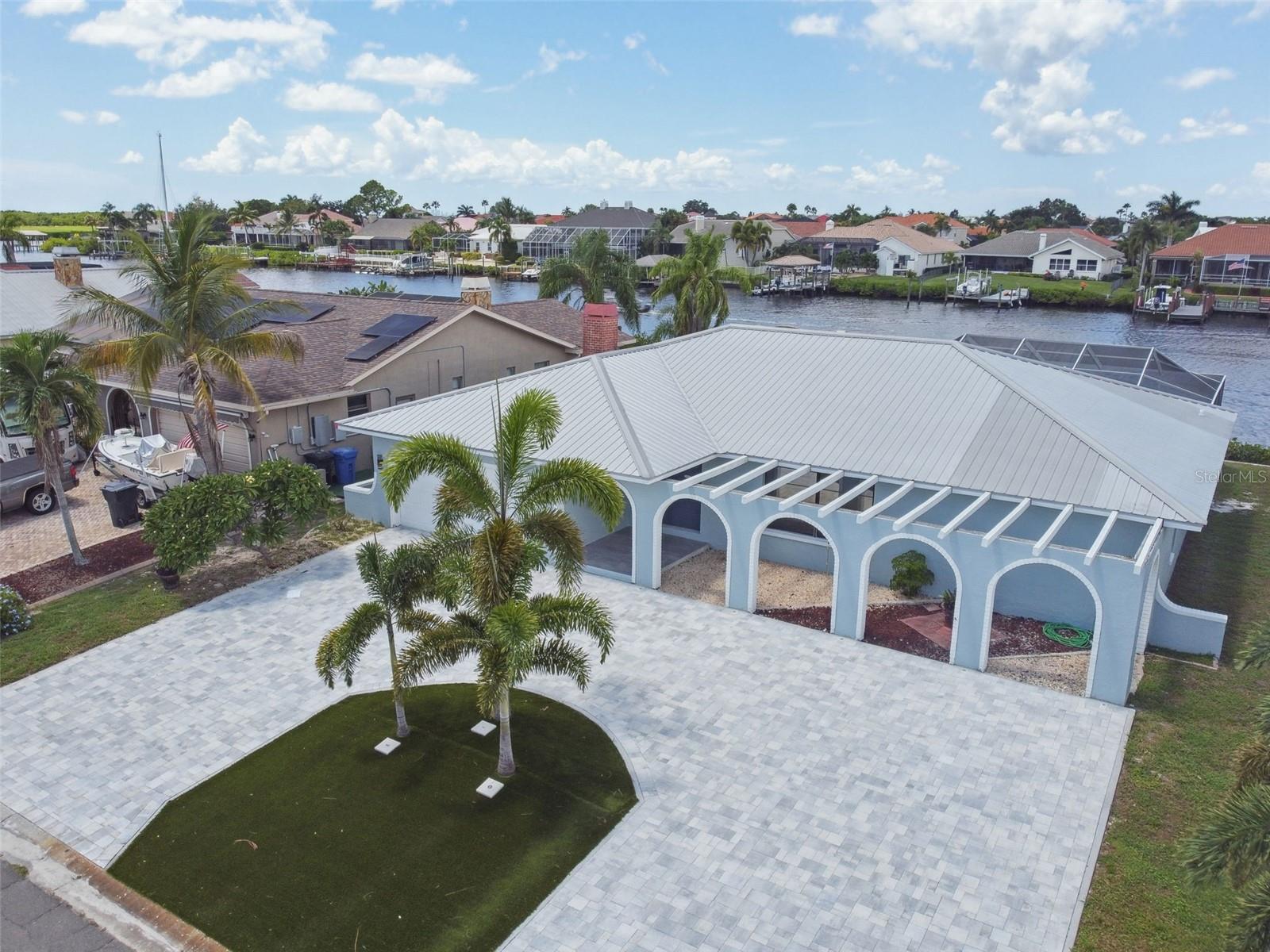 919 Chipaway Dr, Apollo Beach, FL 33572 photo