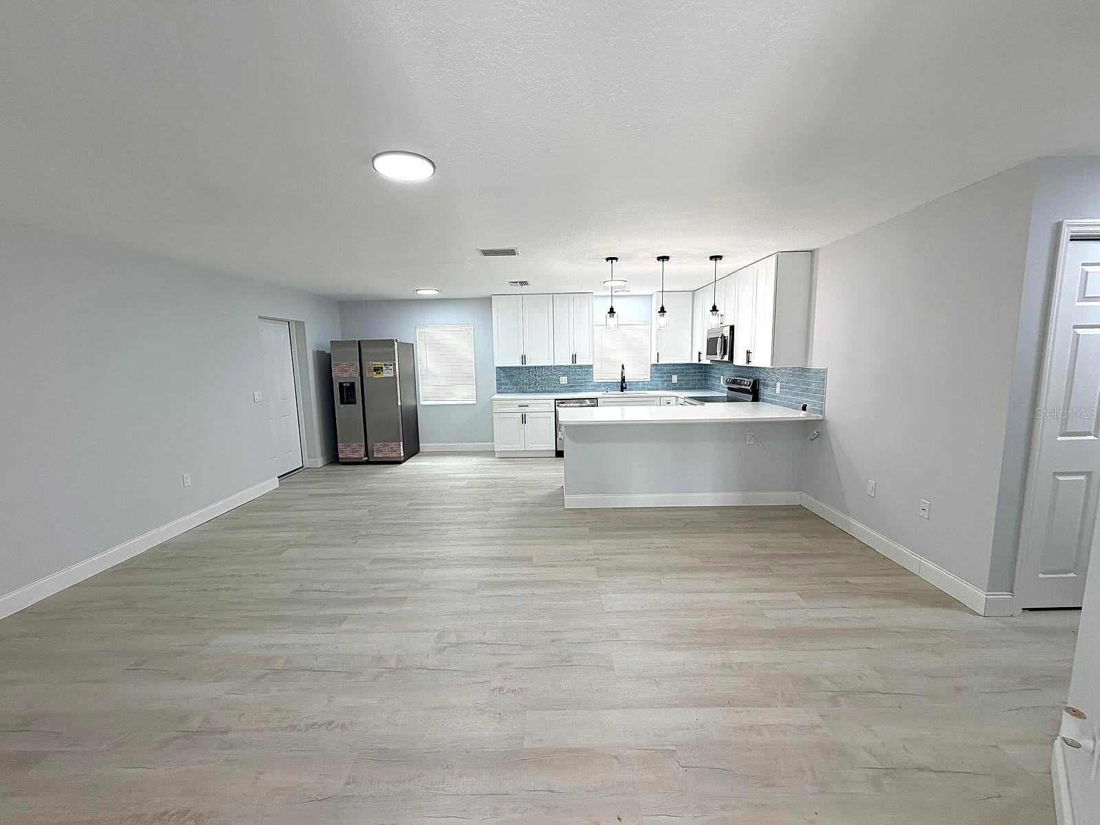 445 NW 10 Ave, Webster, FL 33597 photo