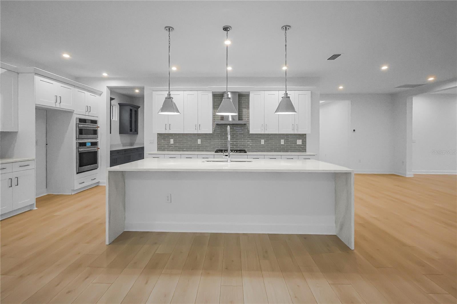 1615 Bellagio Loop, Tavares, FL 32778 photo