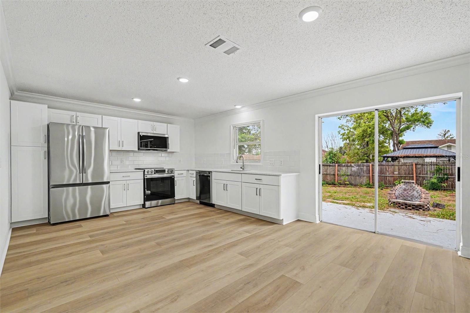 6197 Helmly Ave, Spring Hill, FL 34608 photo