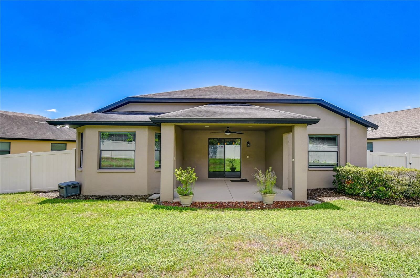 826 Vino Verde Cir, Brandon, FL 33511 photo