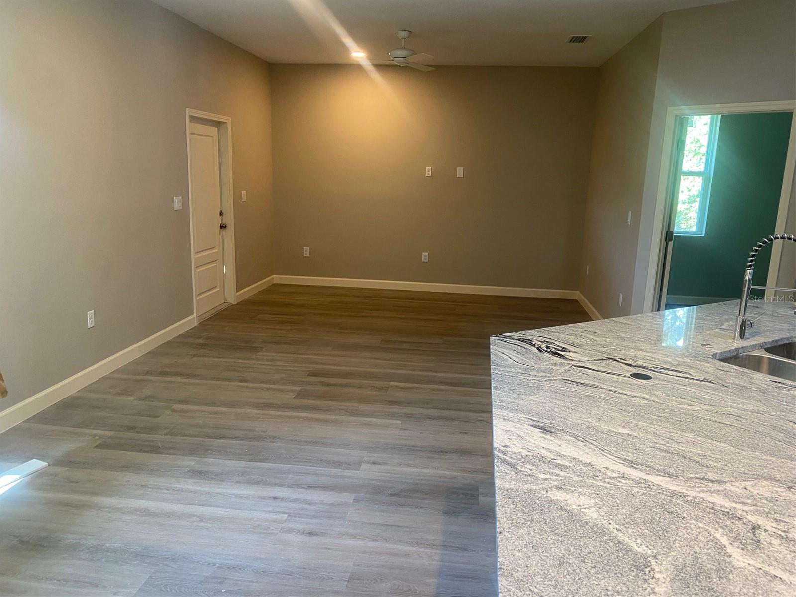 14910 Laurie Ln, Tampa, FL 33613 photo