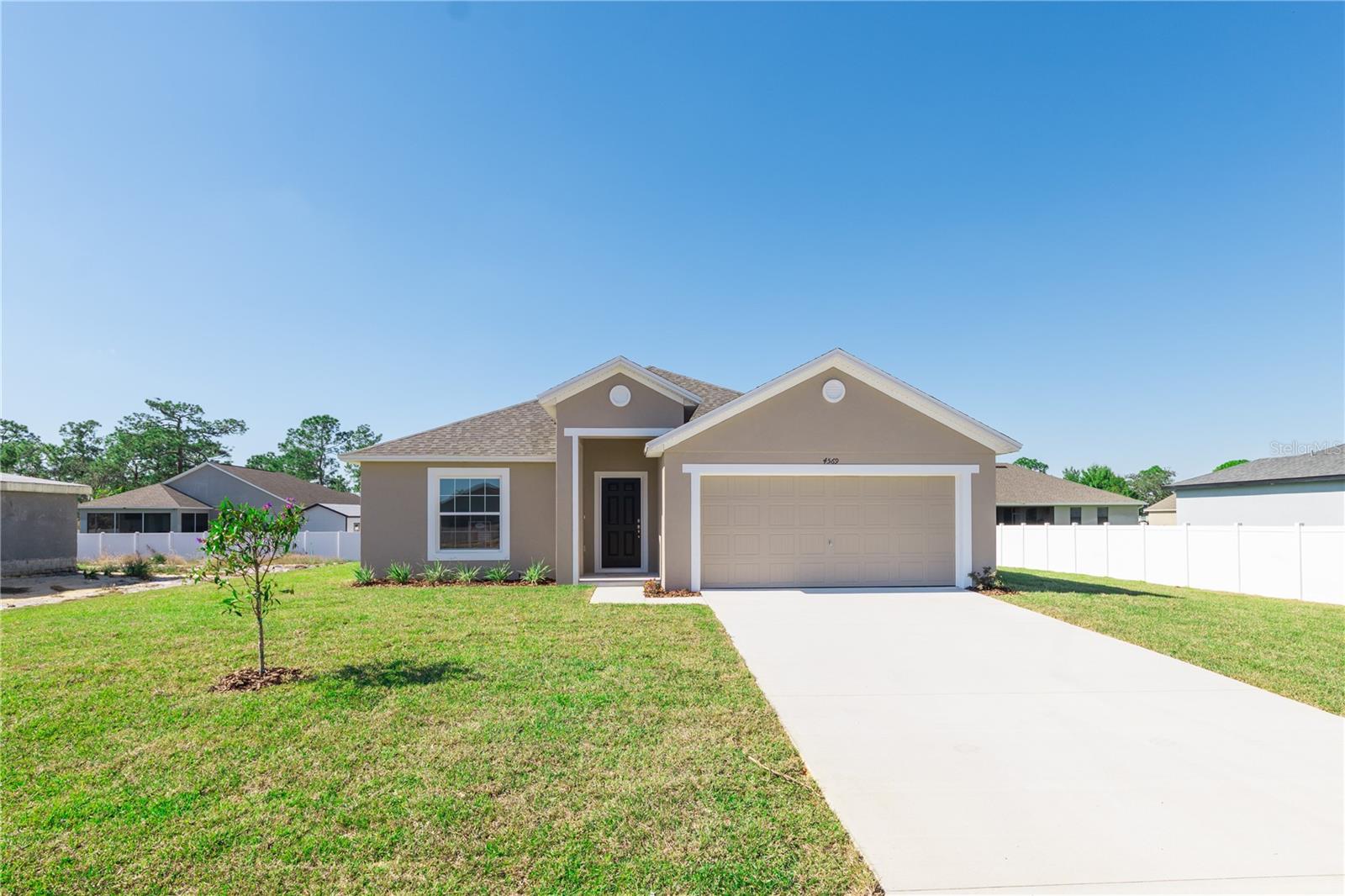 4569 San Lorenzo Dr, Sebring, FL 33872