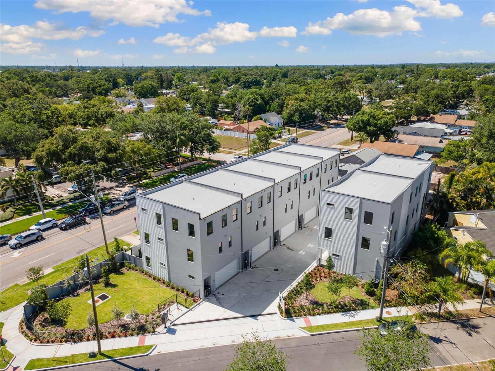 2211 16 St, Saint Petersburg, FL 33704