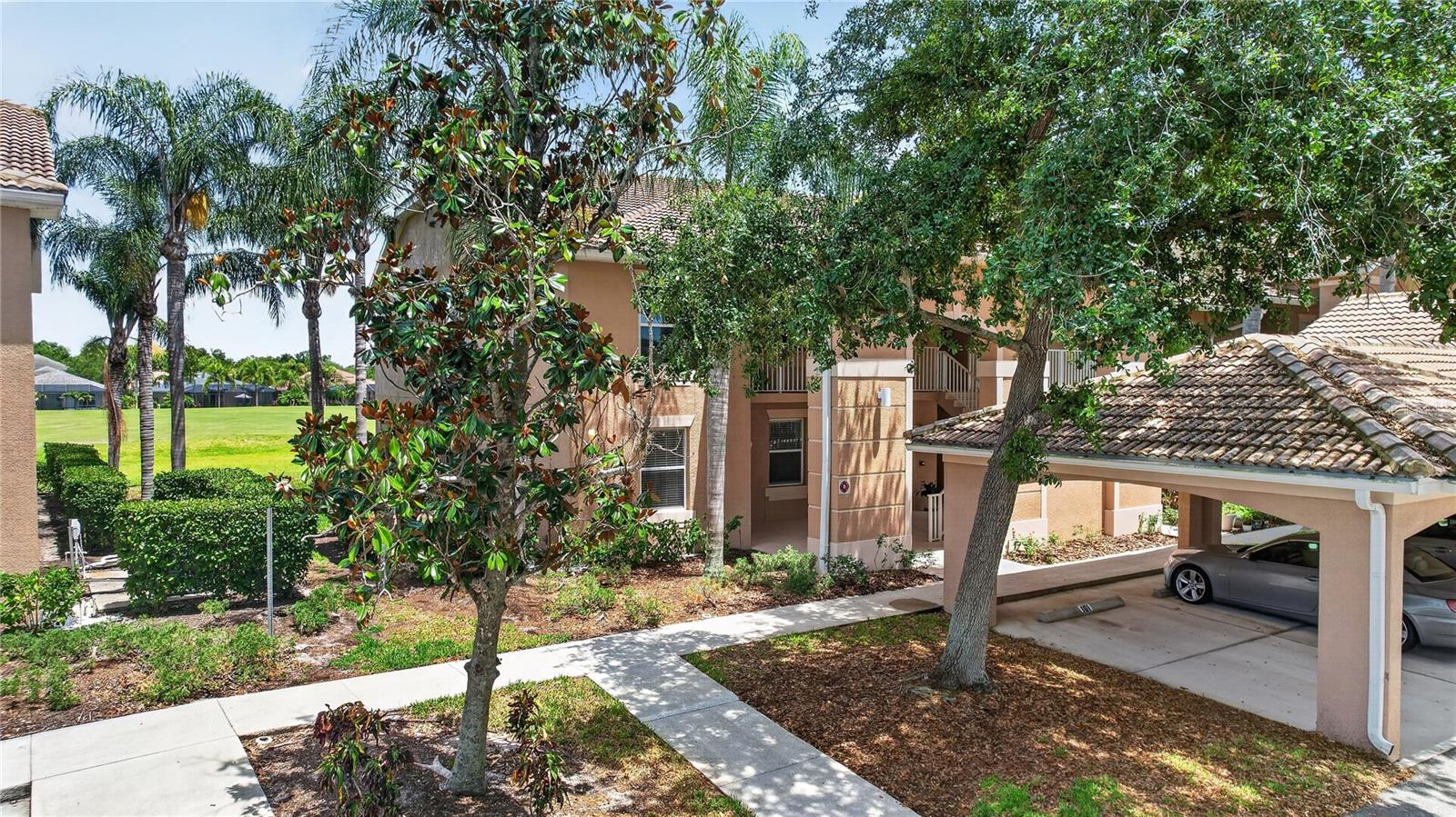 915 Fairwaycove Ln #101, Bradenton, FL 34212 photo