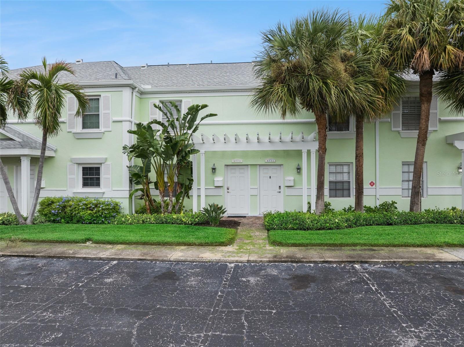 4779 Coquina Key Dr, Saint Petersburg, FL 33705