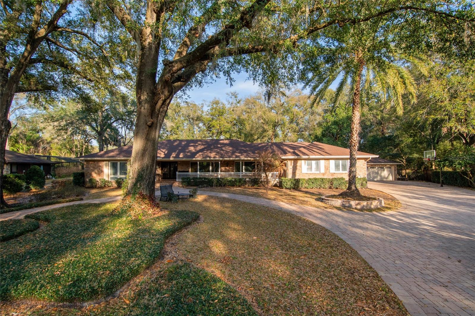 2009 Woody Dr, Windermere, FL 34786 photo