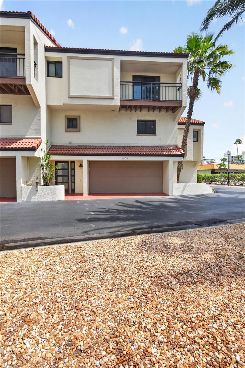 240 Windward Psge, Clearwater Beach, FL 33767