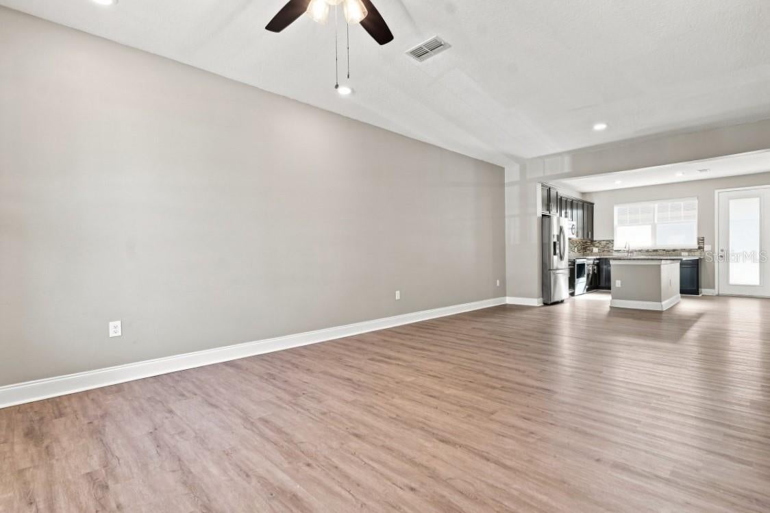 1511 Sweet Apple St, Oakland, FL 34787 photo