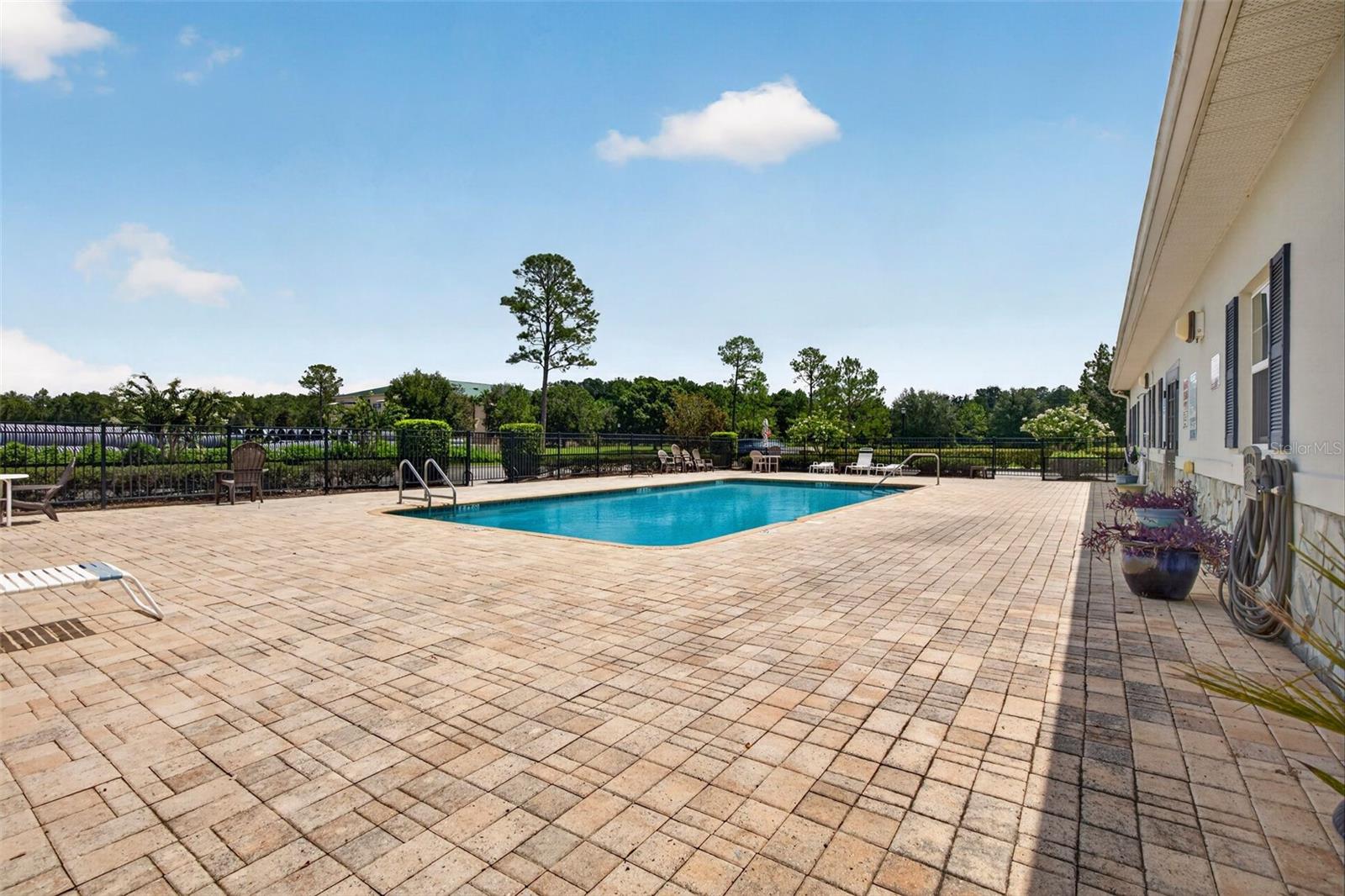 7980 Southern Pines Dr, Brooksville, FL 34601 photo