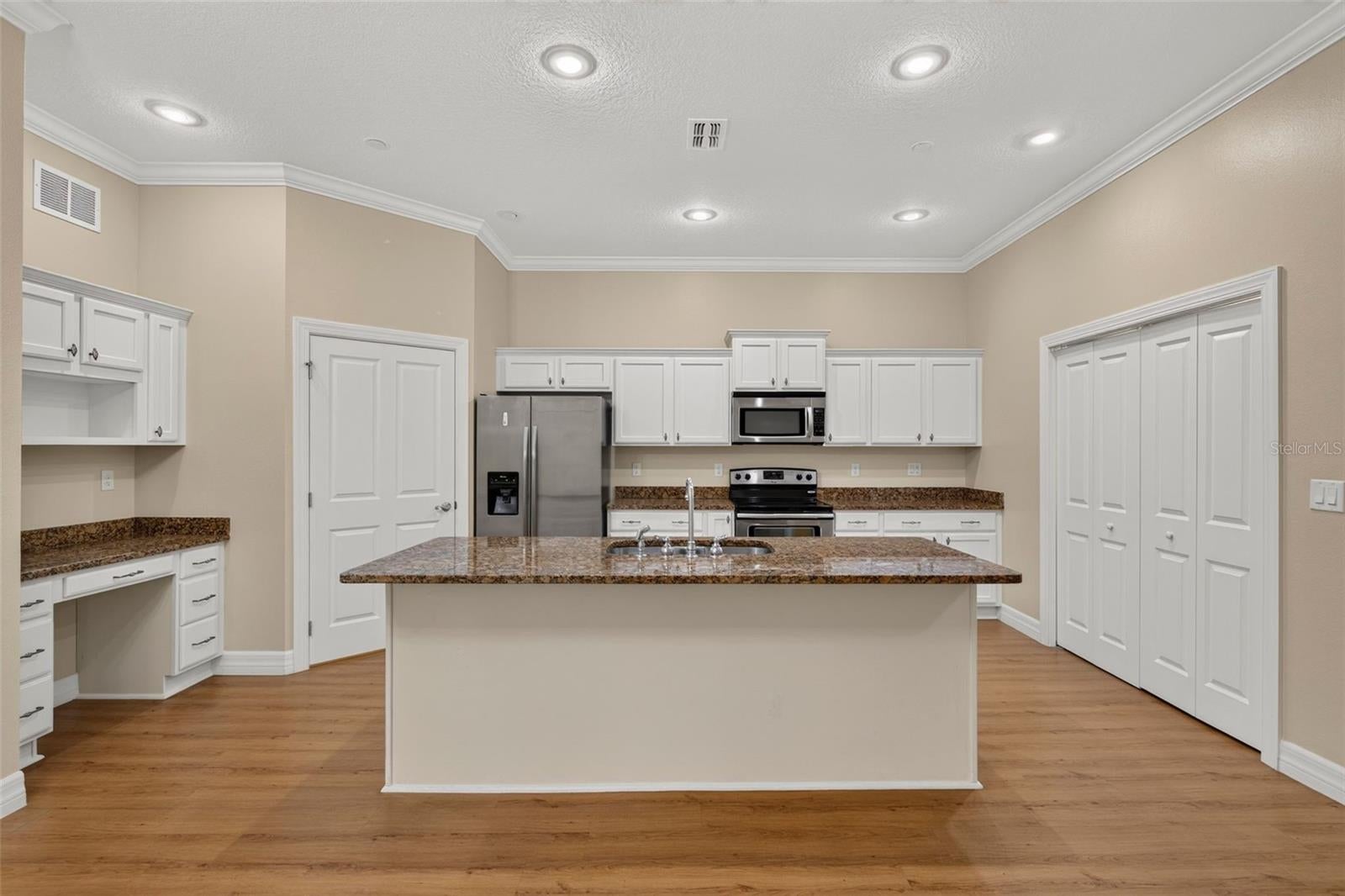 7980 Southern Pines Dr, Brooksville, FL 34601 photo