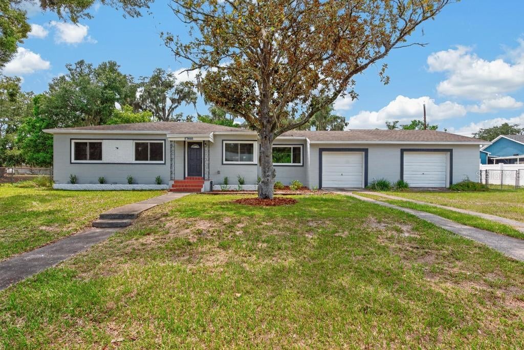 215 Elm Rd, Lakeland, FL 33801