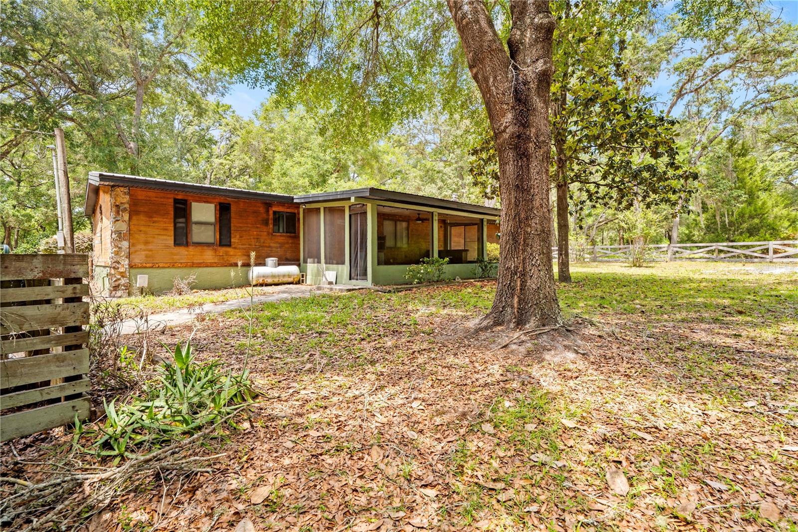 27137 Lambeth Rd, Brooksville, FL 34602 photo