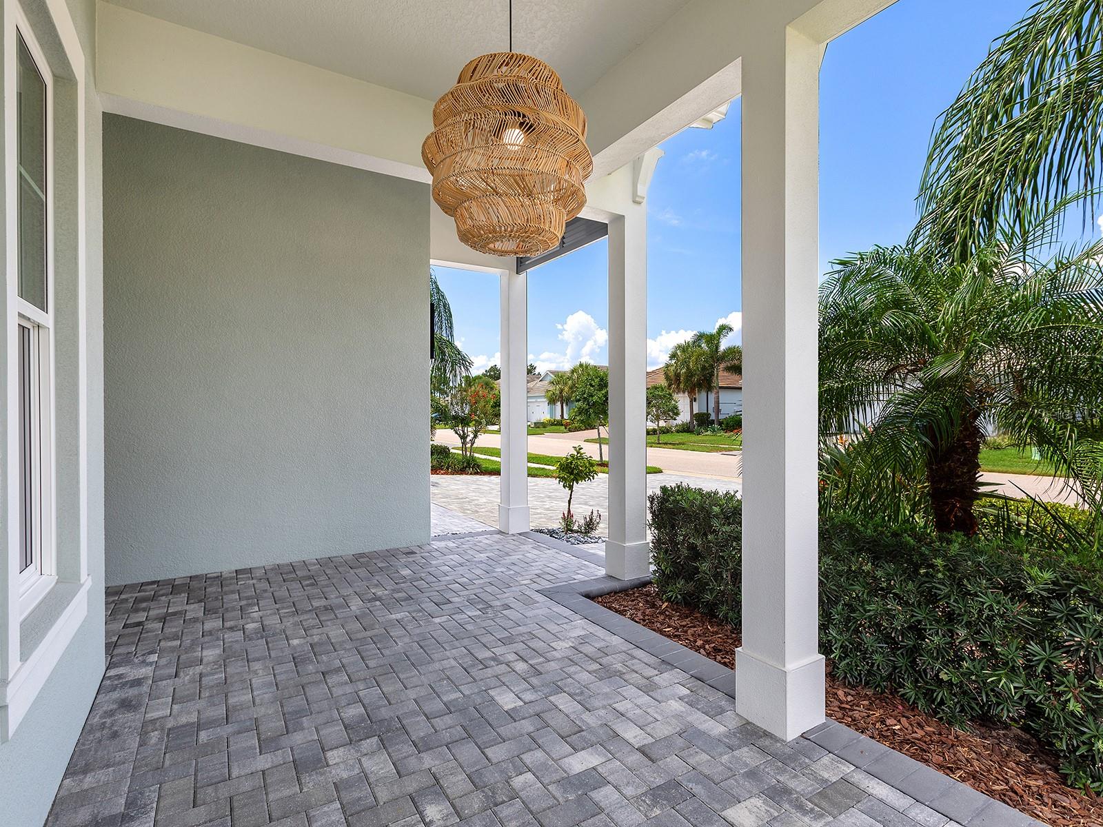 8282 Grande Shores Dr, Sarasota, FL 34240 photo
