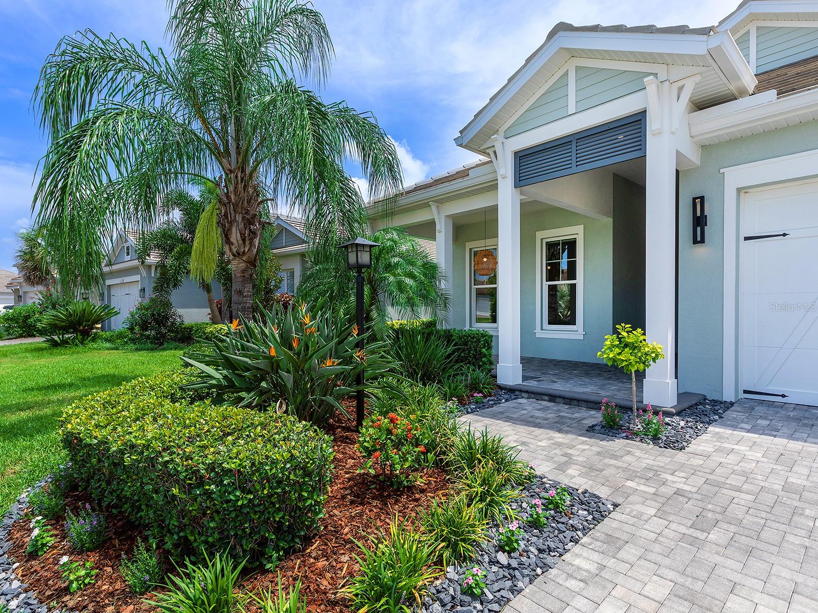 8282 Grande Shores Dr, Sarasota, FL 34240 photo