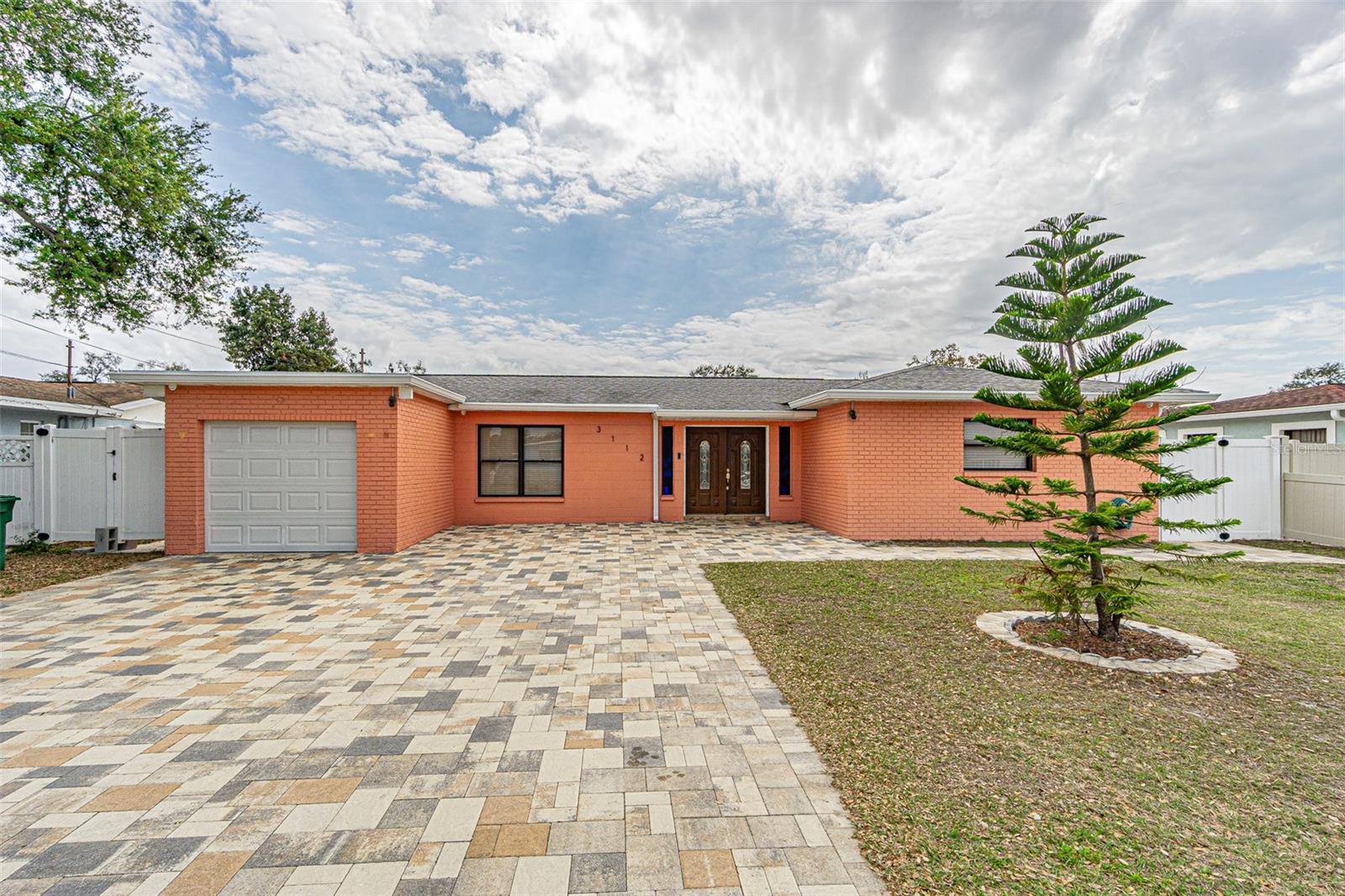 3112 Henry Ave, Tampa, FL 33614