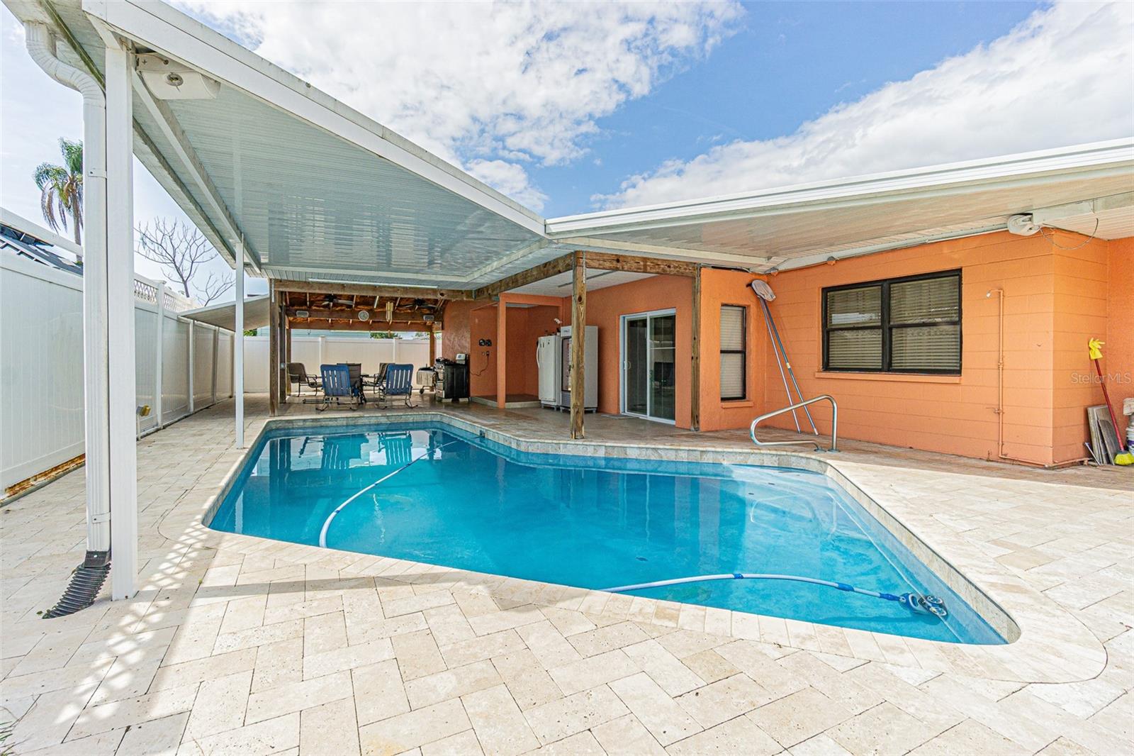3112 W Henry Ave, Tampa, FL 33614 photo