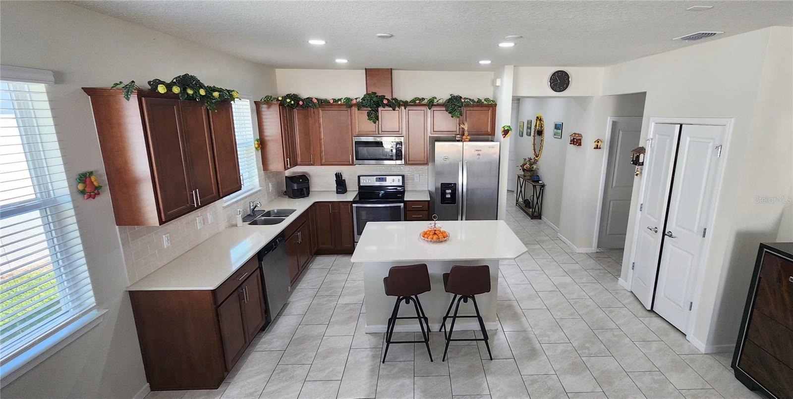 1823 Spring Shower Cir, Kissimmee, FL 34744 photo