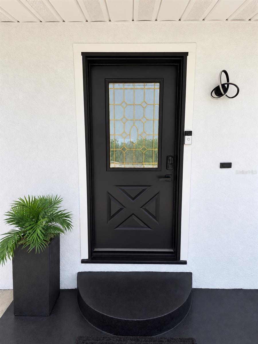 2533 10 St, Sarasota, FL 34237 photo
