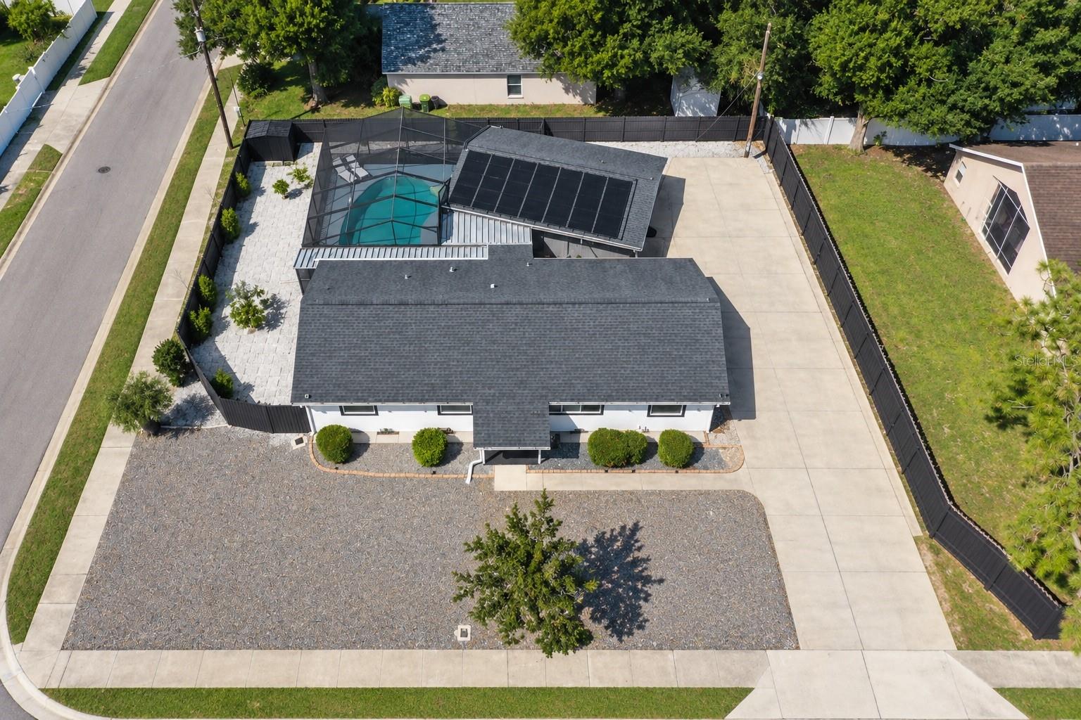 2533 10 St, Sarasota, FL 34237
