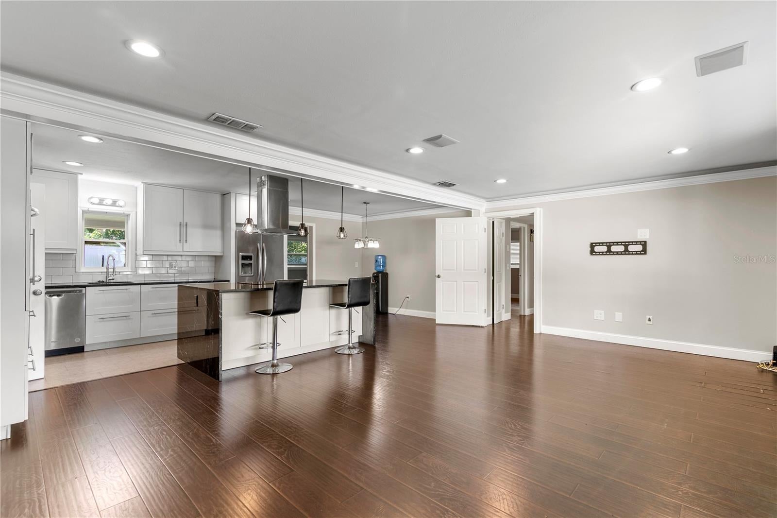 1009 Woodley Rd, Clearwater, FL 33764 photo