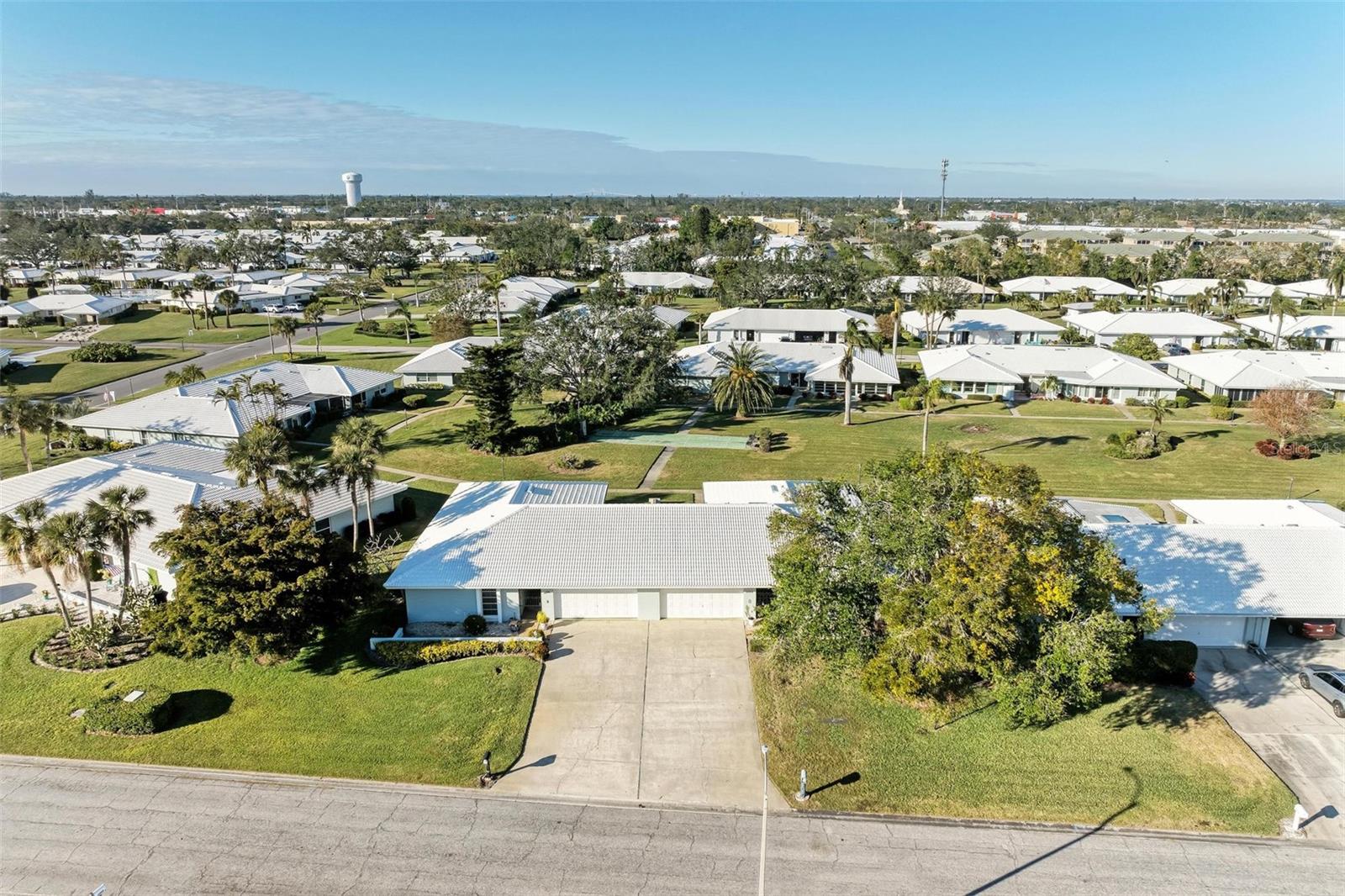 6704 11 Ave, Bradenton, FL 34209 photo