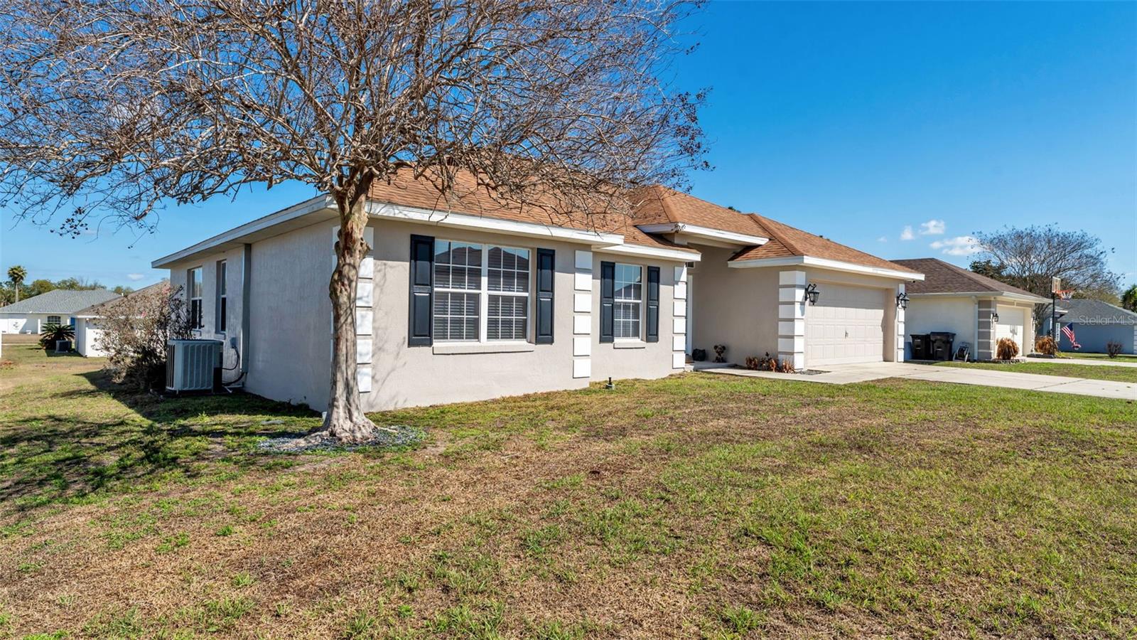 7755 Canterbury Cir, Lakeland, FL 33810 photo