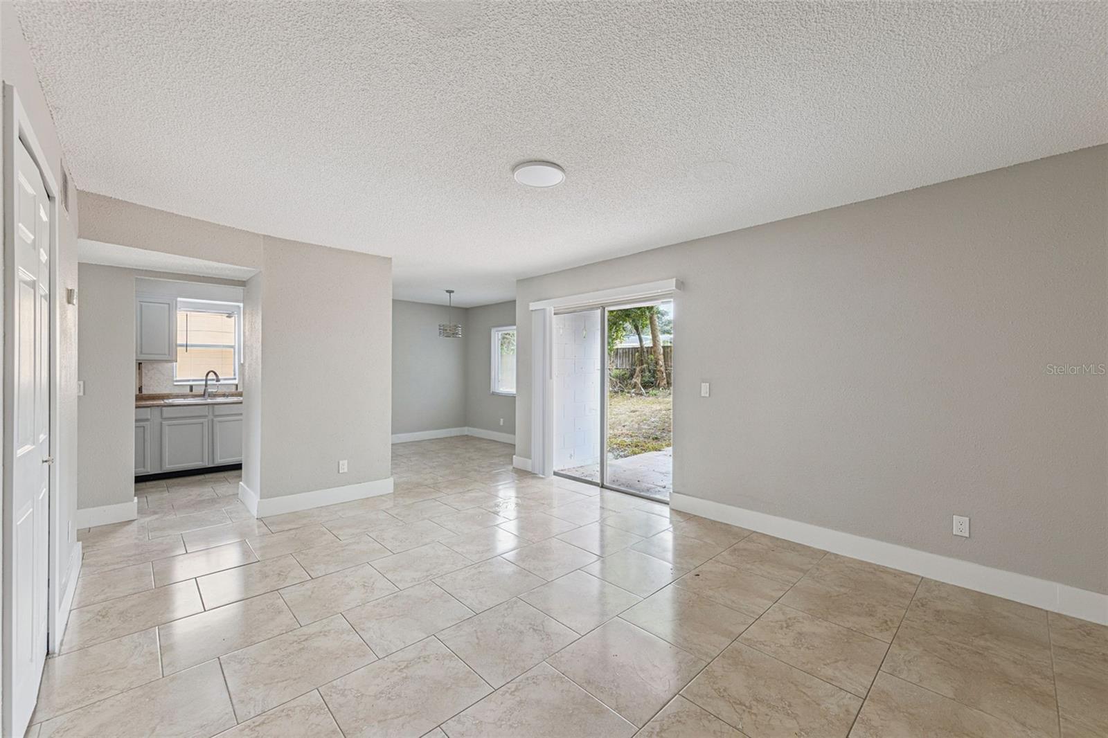 46 N Fairfax Ave, Winter Springs, FL 32708 photo