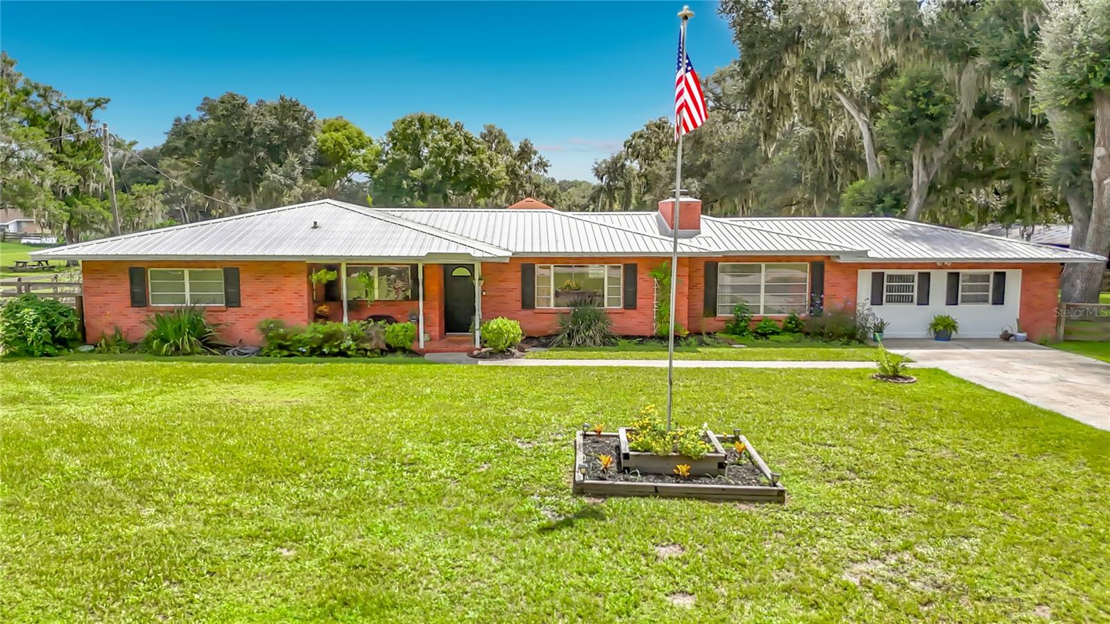 1644 Socrum Loop Rd, Lakeland, FL 33810