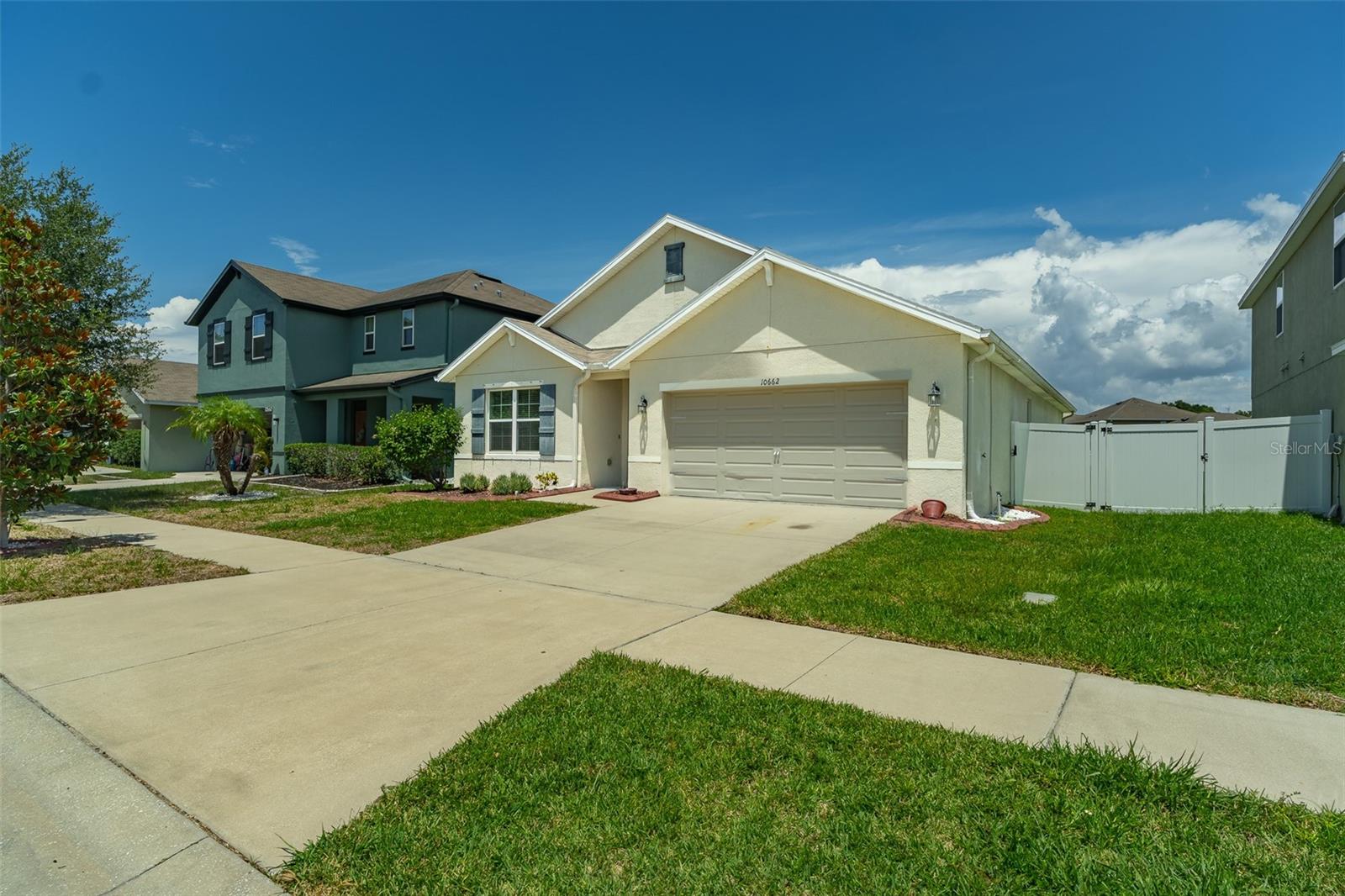 10662 Park Meadowbrooke Dr, Riverview, FL 33578 photo
