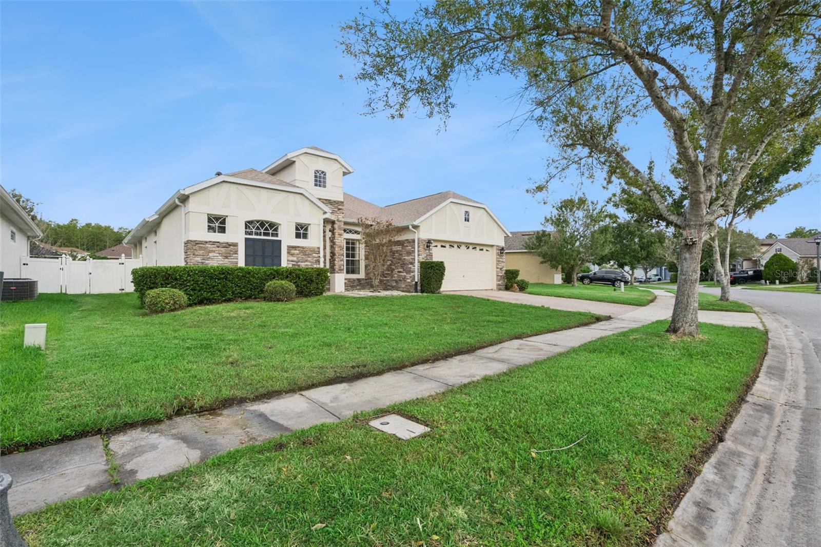16460 Tudor Grove Dr, Orlando, FL 32828 photo