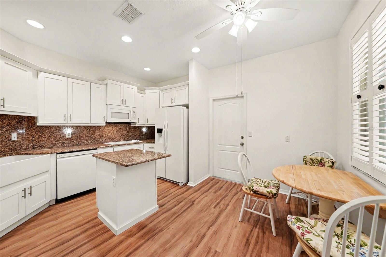 1050 Starkey Rd #2403, Largo, FL 33771 photo