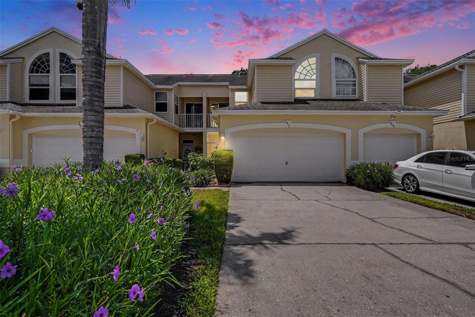 1050 Starkey Rd, Largo, FL 33771