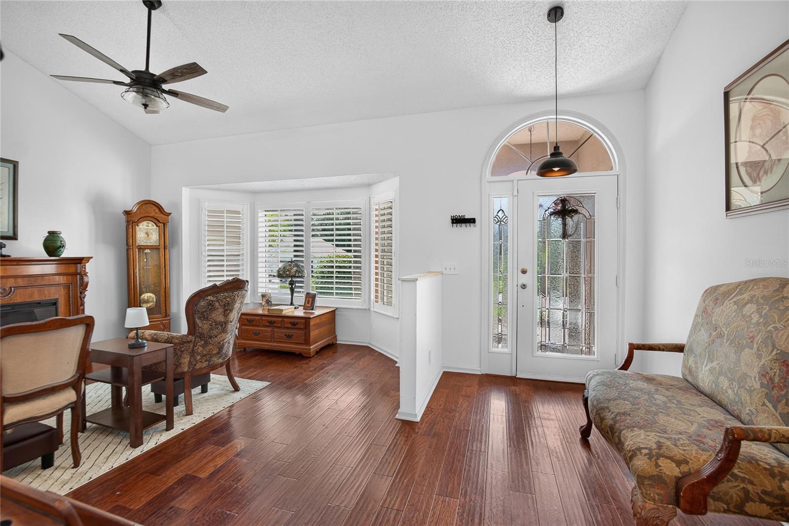 2010 River Park Ct, Valrico, FL 33596 photo