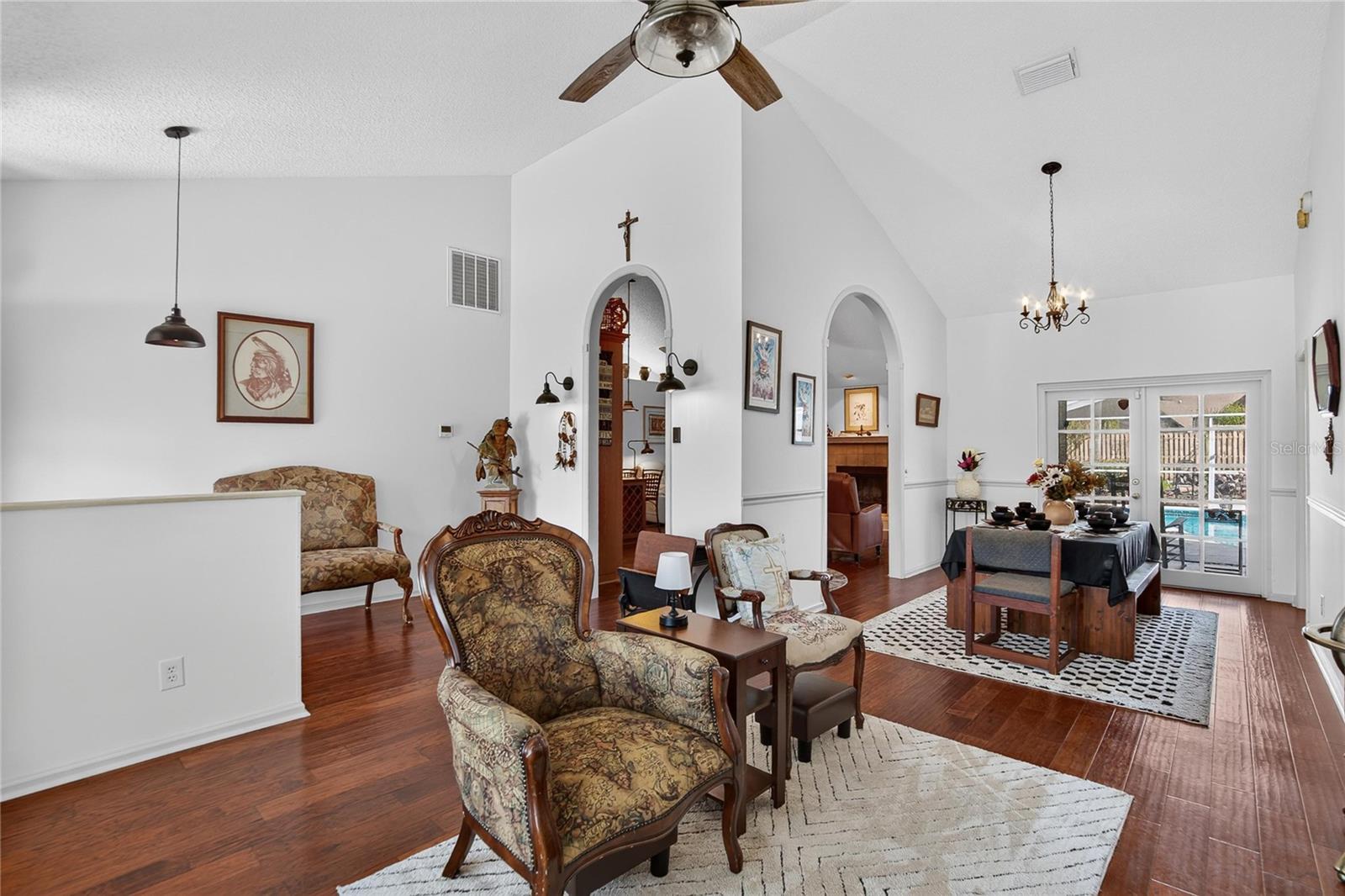 2010 River Park Ct, Valrico, FL 33596 photo
