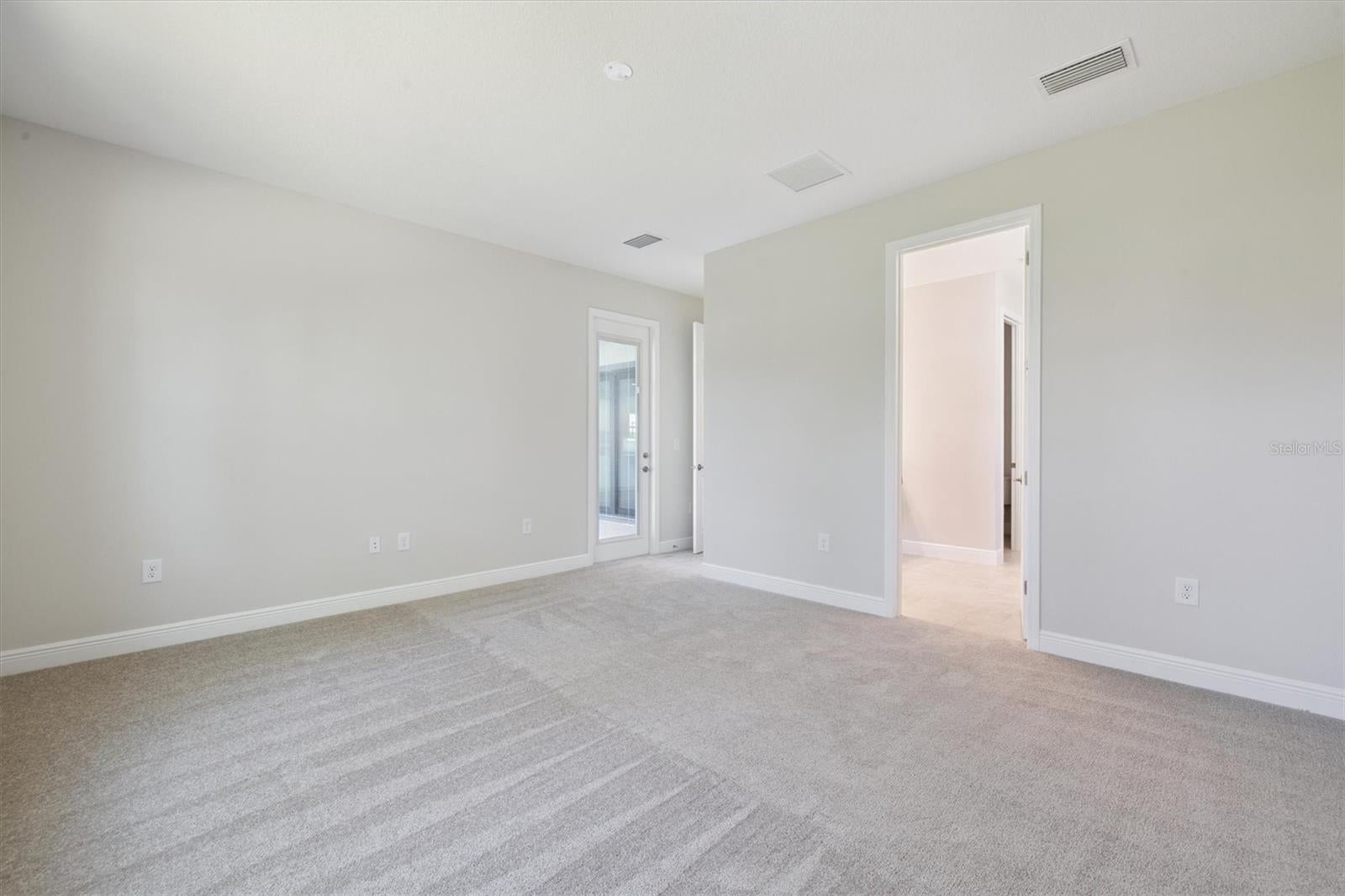 13132 Long Valley Cir, Spring Hill, FL 34609 photo