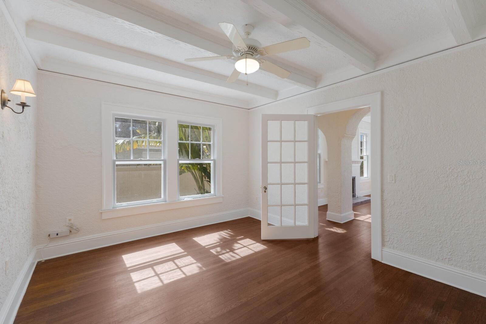 455 Acacia Dr, Sarasota, FL 34234 photo