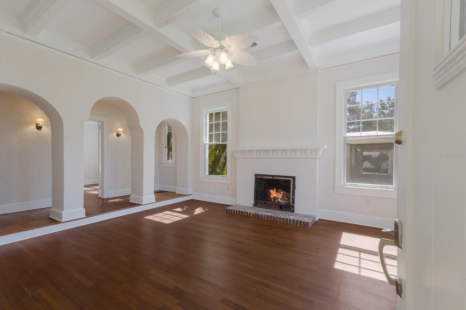 455 Acacia Dr, Sarasota, FL 34234 photo