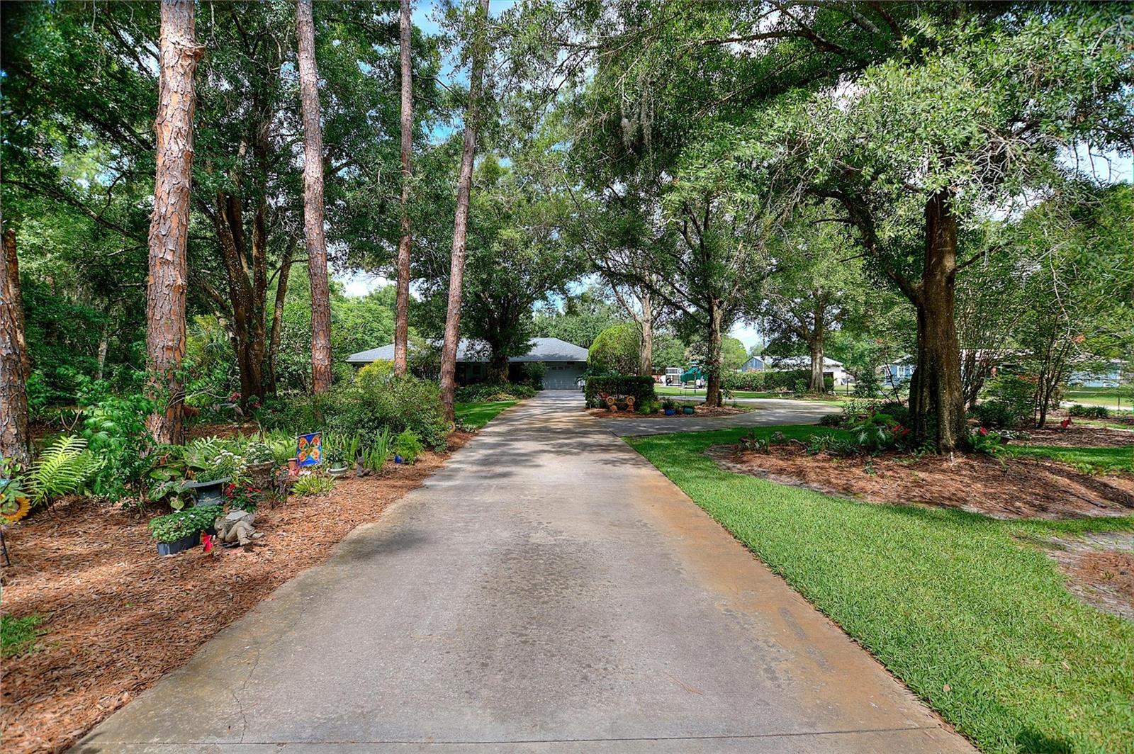 7 Lake Arrowhead Dr, Winter Haven, FL 33880 photo